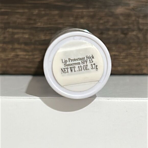 Elizabeth Arden Lip Protectant Stick SPF 15 - NWOB - Picture 2 of 4